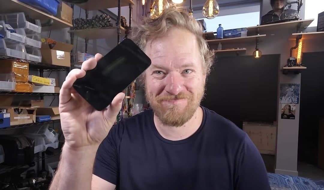 Video: Han skriver ut hela skalet för iPhone på en 3D-printer