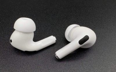 AirPods Pro 2 and AirPods 4 receive new beta firmware